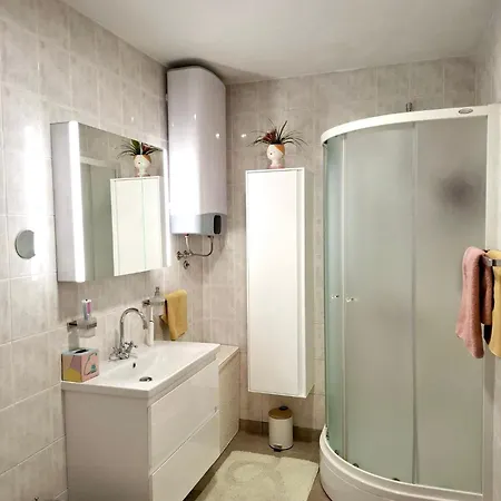 Bizzbuzz Apartman *